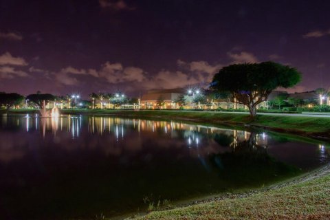 Condo in Delray Beach, Florida, 2 bedrooms  № 1141412 - photo 1