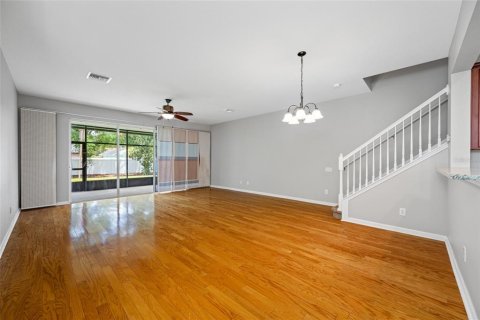 Adosado en venta en Tampa, Florida, 3 dormitorios, 162.58 m2 № 1838003 - foto 4