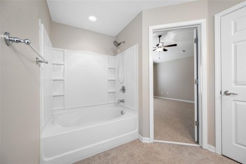 Adosado en venta en Tampa, Florida, 3 dormitorios, 162.58 m2 № 1838003 - foto 19