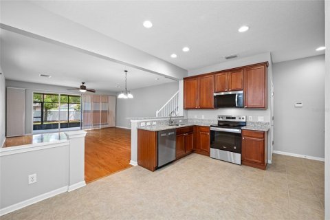 Adosado en venta en Tampa, Florida, 3 dormitorios, 162.58 m2 № 1838003 - foto 7