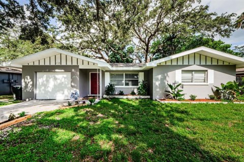 Casa en alquiler en Dunedin, Florida, 2 dormitorios, 100.89 m2 № 1879211 - foto 1