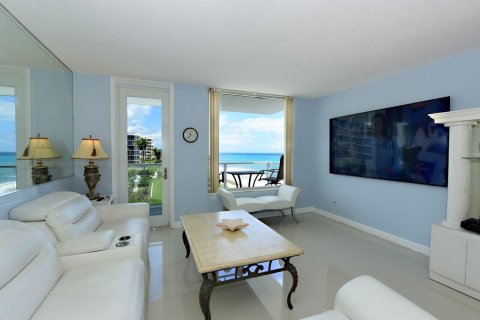 Copropriété à louer à Palm Beach, Floride: 2 chambres, 138.98 m2 № 2087719 - photo 8