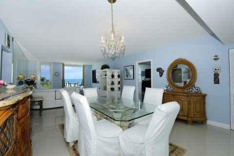 Copropriété à louer à Palm Beach, Floride: 2 chambres, 138.98 m2 № 2087719 - photo 10