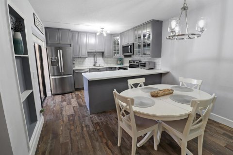 Townhouse in Plantation, Florida 2 bedrooms, 127.46 sq.m. № 2389870 - photo 7