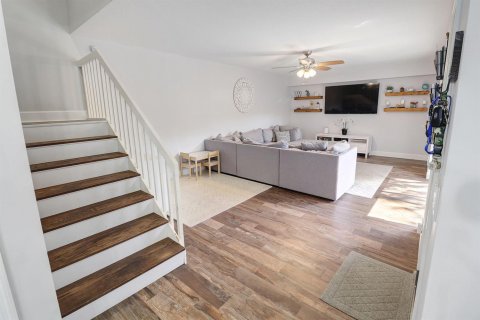 Townhouse in Plantation, Florida 2 bedrooms, 127.46 sq.m. № 2389870 - photo 10