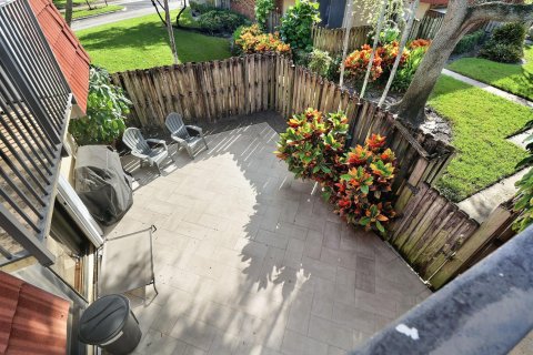 Townhouse in Plantation, Florida 2 bedrooms, 127.46 sq.m. № 2389870 - photo 21