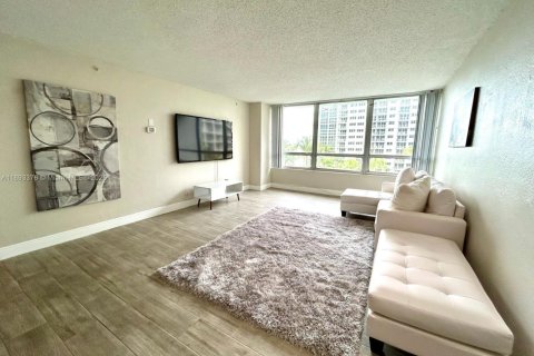 Condominio en alquiler en Miami Beach, Florida, 1 dormitorio, 73.21 m2 № 1950186 - foto 18
