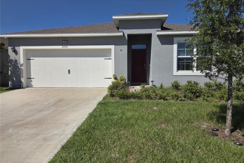 Villa ou maison à Haines City, Floride 4 chambres, 170.01 m2 № 2415062