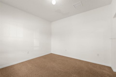 Casa en venta en Gainesville, Florida, 5 dormitorios, 237.46 m2 № 2200392 - foto 6