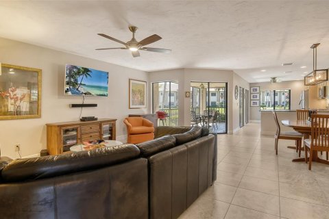 Copropriété à vendre à Sarasota, Floride: 3 chambres, 137.59 m2 № 1637633 - photo 8