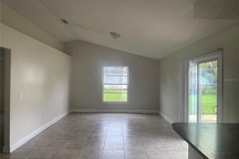 House in Kissimmee, Florida 3 bedrooms, 164.99 sq.m. № 2223509 - photo 2