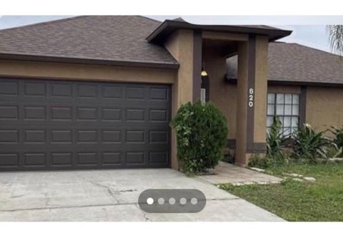 House in Kissimmee, Florida 3 bedrooms, 164.99 sq.m. № 2223509