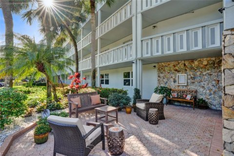 Condo in Coconut Creek, Florida, 2 bedrooms  № 2069184 - photo 8