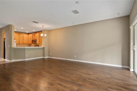 Condominio en alquiler en Orlando, Florida, 2 dormitorios, 121.14 m2 № 2102390 - foto 7