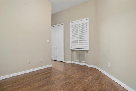 Condominio en alquiler en Orlando, Florida, 2 dormitorios, 121.14 m2 № 2102390 - foto 11