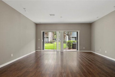 Condominio en alquiler en Orlando, Florida, 2 dormitorios, 121.14 m2 № 2102390 - foto 6