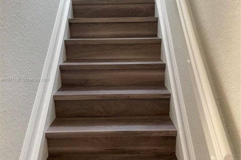 Casa en alquiler en Homestead, Florida, 4 dormitorios, 179.12 m2 № 2032730 - foto 10