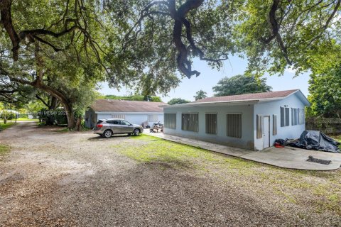 Villa ou maison à vendre à El Portal, Floride: 3 chambres, 453.92 m2 № 1970488 - photo 12