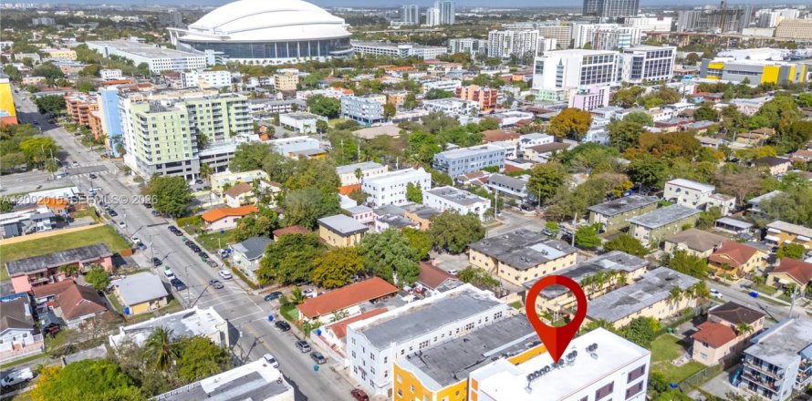 Immobilier commercial à Miami, Floride № 2170297