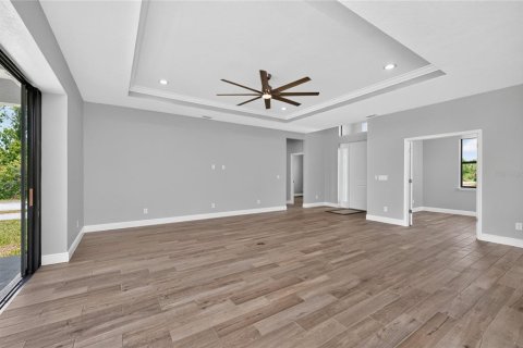 House in Port Charlotte, Florida 3 bedrooms, 161.65 sq.m. № 2224985 - photo 8