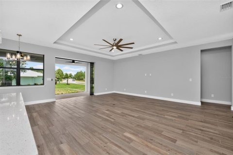 House in Port Charlotte, Florida 3 bedrooms, 161.65 sq.m. № 2224985 - photo 11