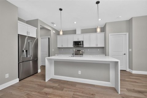 House in Port Charlotte, Florida 3 bedrooms, 161.65 sq.m. № 2224985 - photo 12