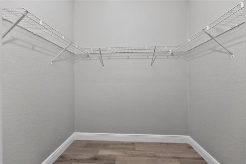 House in Port Charlotte, Florida 3 bedrooms, 161.65 sq.m. № 2224985 - photo 27
