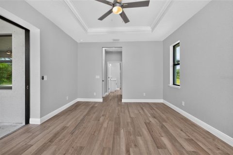 House in Port Charlotte, Florida 3 bedrooms, 161.65 sq.m. № 2224985 - photo 25