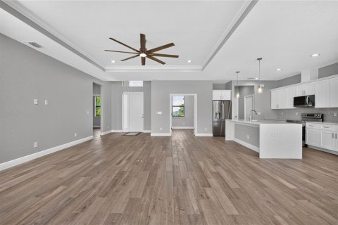 House in Port Charlotte, Florida 3 bedrooms, 161.65 sq.m. № 2224985 - photo 7