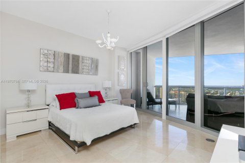 Снять в аренду кондоминиум в Санни-Айлс-Бич, Флорида 3 спальни, 179.58м2, № 2032080 - фото 6