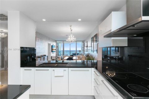 Снять в аренду кондоминиум в Санни-Айлс-Бич, Флорида 3 спальни, 179.58м2, № 2032080 - фото 21