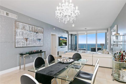 Снять в аренду кондоминиум в Санни-Айлс-Бич, Флорида 3 спальни, 179.58м2, № 2032080 - фото 15