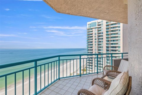 Condominio en venta en Clearwater, Florida, 3 dormitorios, 213.68 m2 № 1521478 - foto 5