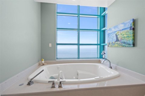 Condominio en venta en Clearwater, Florida, 3 dormitorios, 213.68 m2 № 1521478 - foto 20