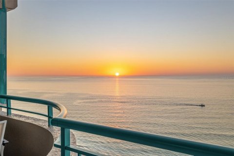 Condominio en venta en Clearwater, Florida, 3 dormitorios, 213.68 m2 № 1521478 - foto 6