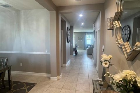 Casa en venta en Wesley Chapel, Florida, 5 dormitorios, 293.76 m2 № 1788229 - foto 7