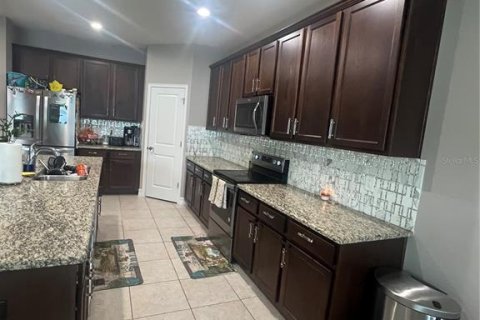 Casa en venta en Wesley Chapel, Florida, 5 dormitorios, 293.76 m2 № 1788229 - foto 10