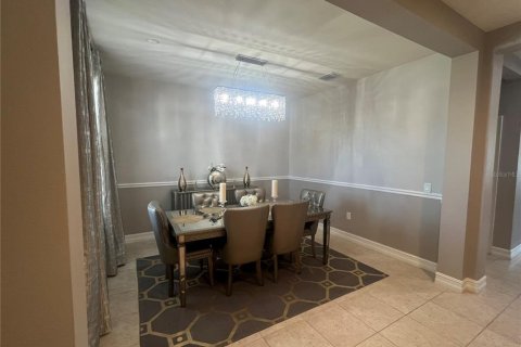 Casa en venta en Wesley Chapel, Florida, 5 dormitorios, 293.76 m2 № 1788229 - foto 8