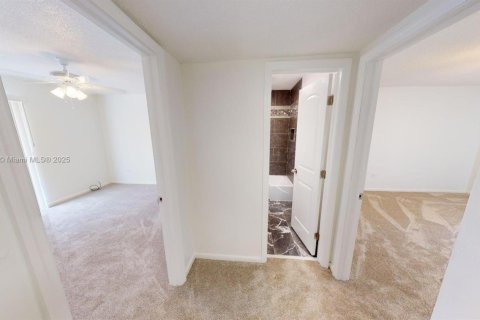 Condo in Key Largo, Florida, 2 bedrooms  № 1979197 - photo 15