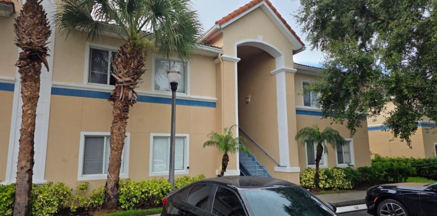 Condo in Orlando, Florida, 3 bedrooms № 2396077