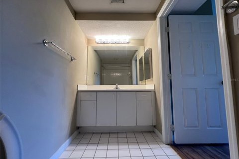 Condo in Orlando, Florida, 3 bedrooms № 2396077 - photo 19