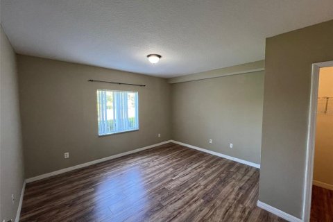Condo in Orlando, Florida, 3 bedrooms № 2396077 - photo 18