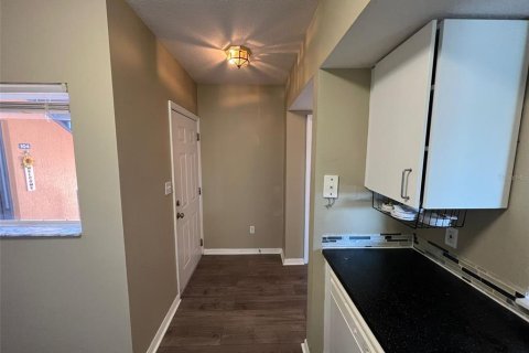 Condo in Orlando, Florida, 3 bedrooms № 2396077 - photo 2