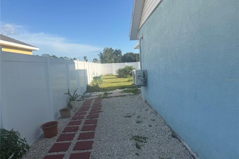 Купить виллу или дом в Норт-Порт, Флорида 5 комнат, 118.26м2, № 2302749 - фото 8
