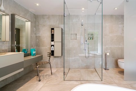 Купить виллу или дом в Корал-Гейблс, Флорида 4 спальни, 284.28м2, № 2006761 - фото 22