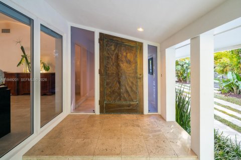 Купить виллу или дом в Корал-Гейблс, Флорида 4 спальни, 284.28м2, № 2006761 - фото 3