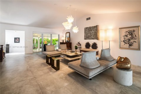 Купить виллу или дом в Корал-Гейблс, Флорида 4 спальни, 284.28м2, № 2006761 - фото 6