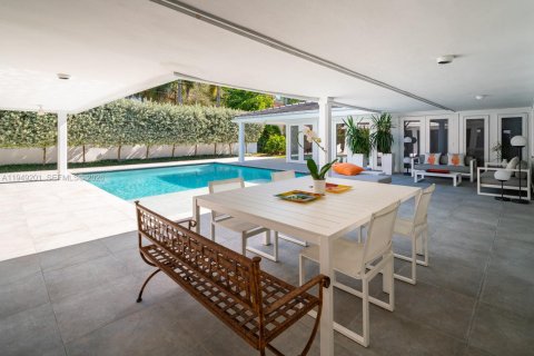 Купить виллу или дом в Корал-Гейблс, Флорида 4 спальни, 284.28м2, № 2006761 - фото 30