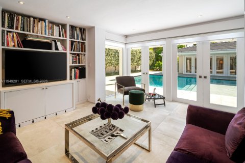 Купить виллу или дом в Корал-Гейблс, Флорида 4 спальни, 284.28м2, № 2006761 - фото 16