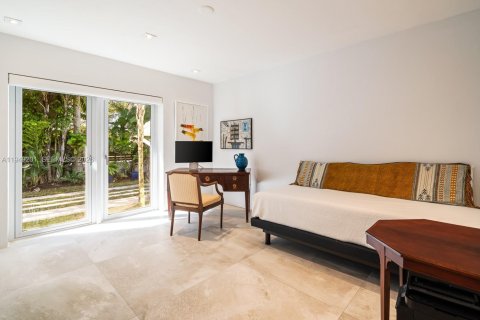 Купить виллу или дом в Корал-Гейблс, Флорида 4 спальни, 284.28м2, № 2006761 - фото 25